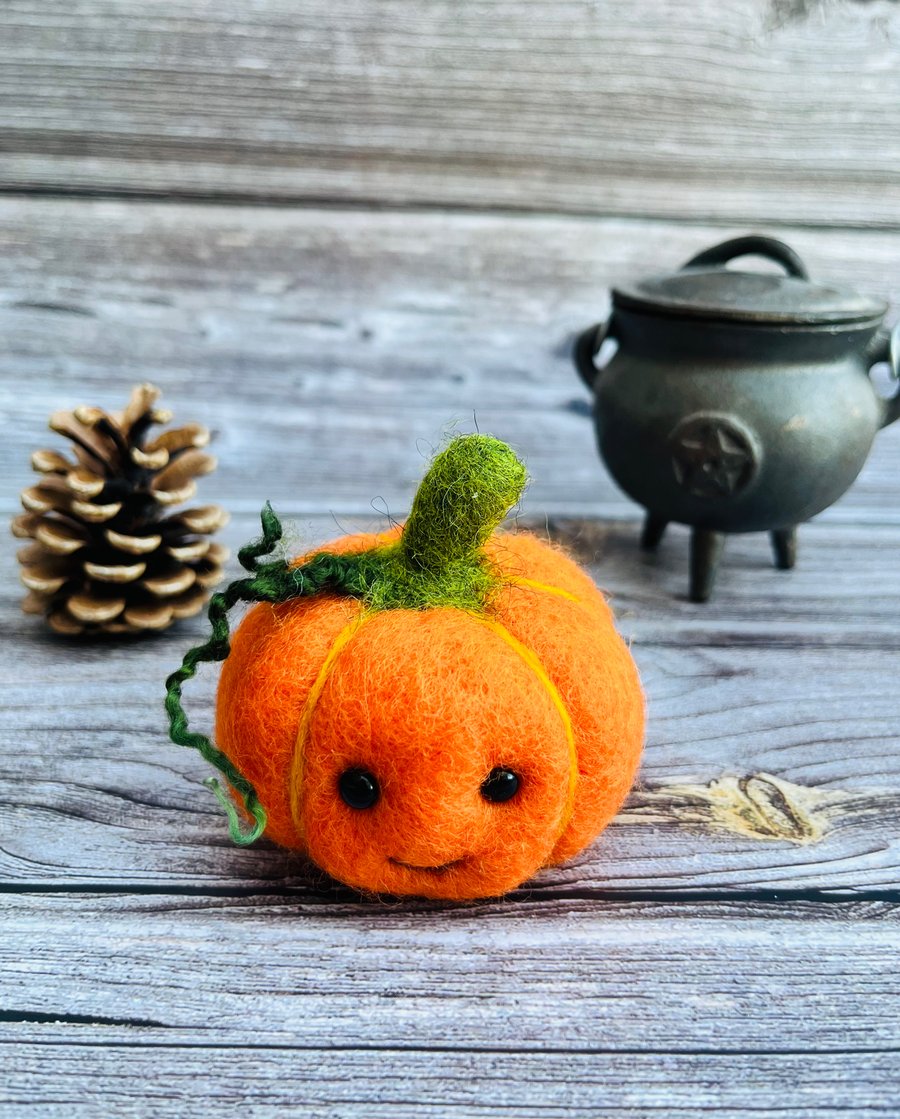 Needle Felted Pip the Pumpkin - Halloween decoration handmade gift