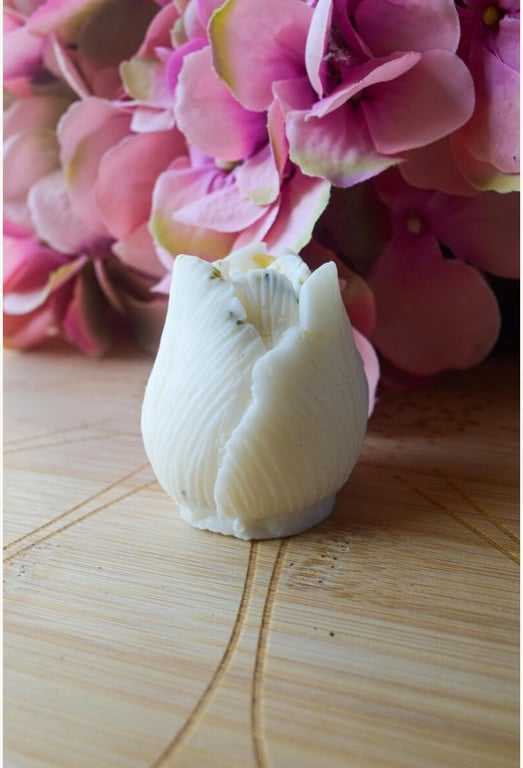 Jasmine scented vegan wax melt (medium)