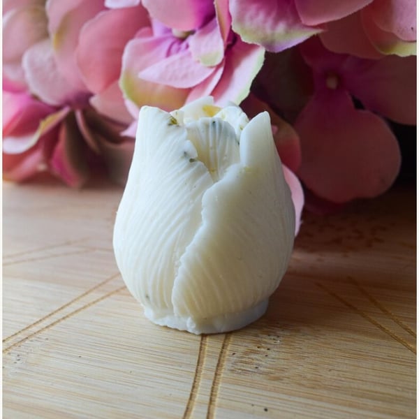 Jasmine scented vegan wax melt (medium)