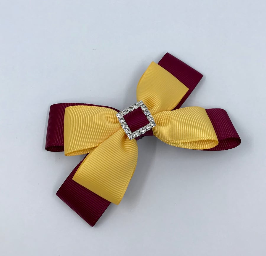 School Wine and Yellow Gold Double Layer Bow on Clip