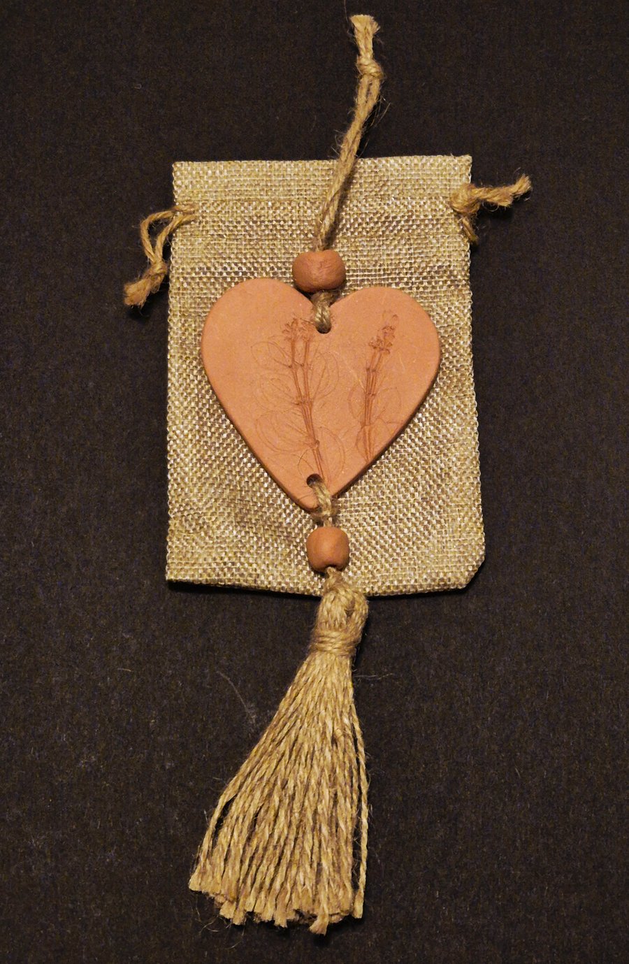 Terracotta airdry clay diffuser in jute giftbag ,pressed with real leaf 
