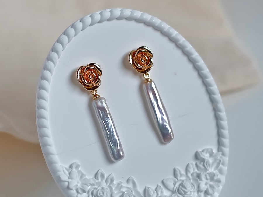 Rose and Stick Sparkle: Lustrous Freshwater Pearls