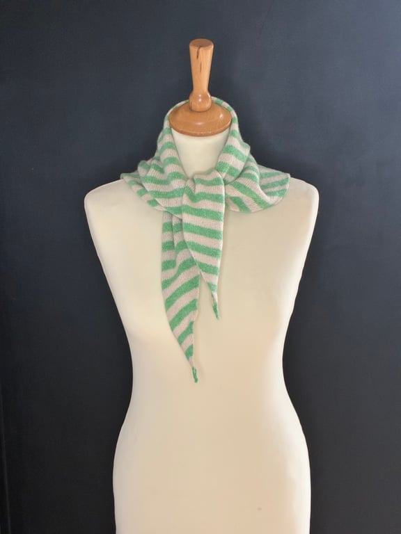 Triangle Scarf - Spring Time & Cream