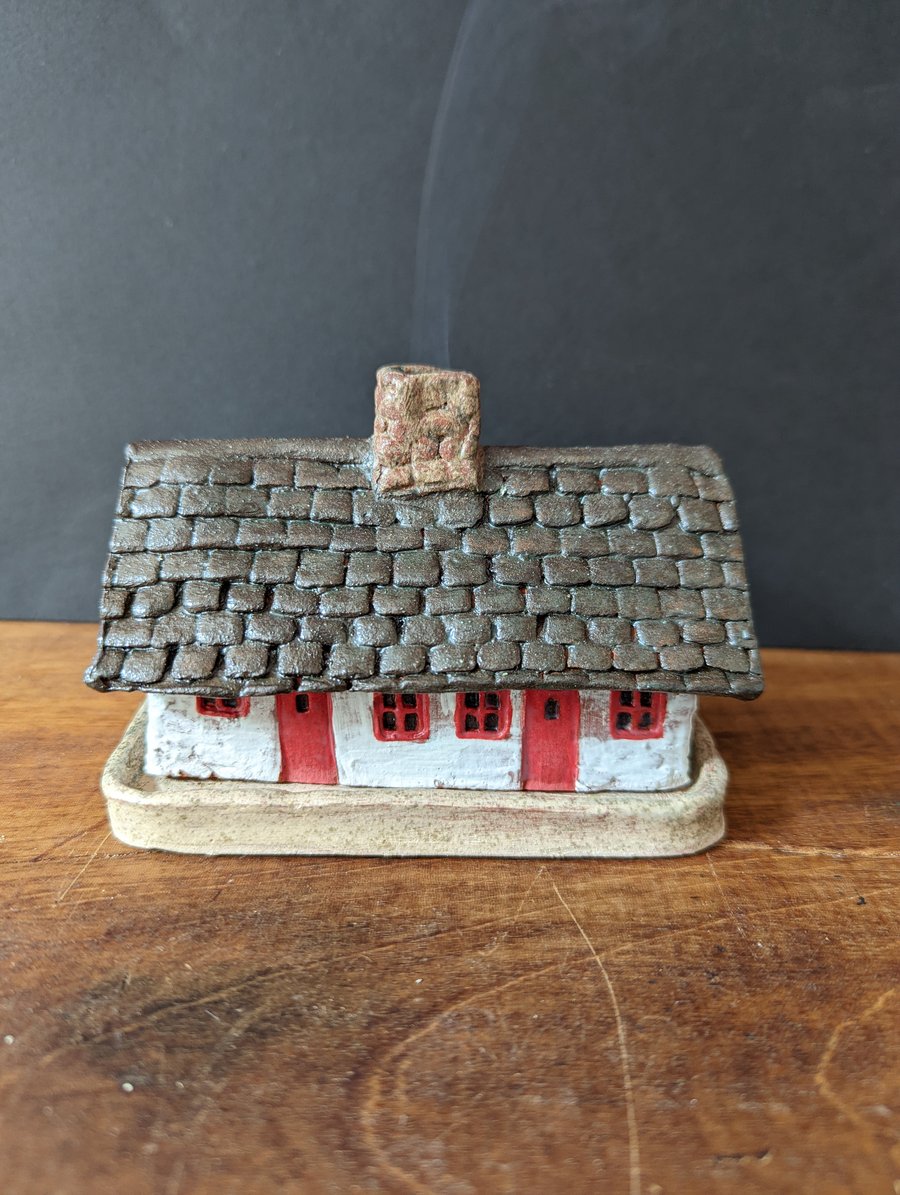  Cottage incense burner
