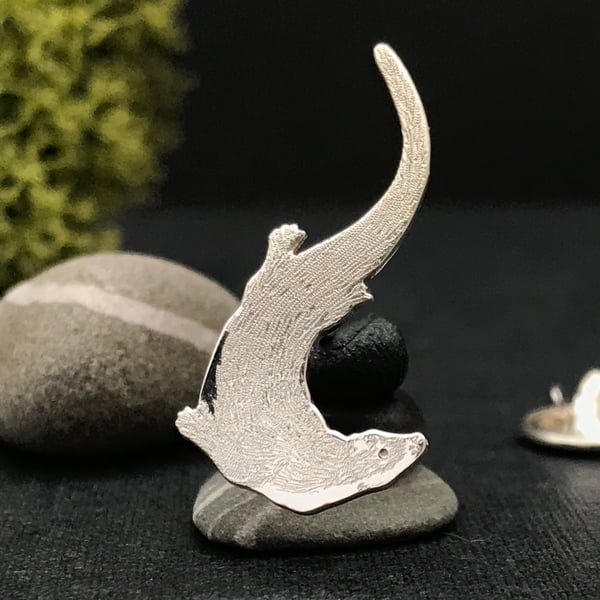 Silver Swimming Otter Lapel Pin