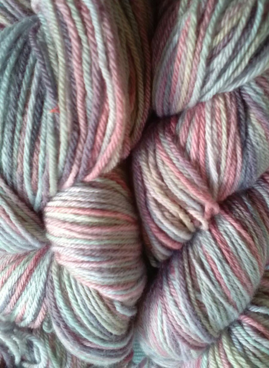 100g Hand-dyed 4PLY Sock Wool Baby Baby!