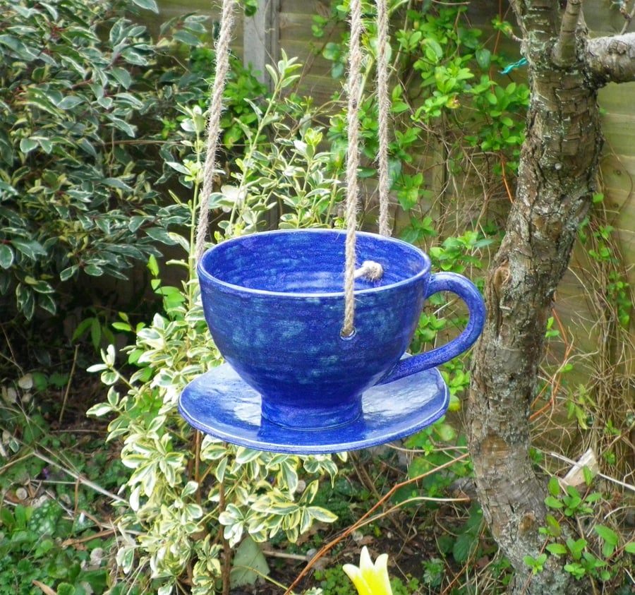 Bird feeder tea cup in stoneware-weatherproof ceramics pottery ceramic