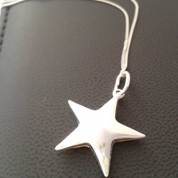 "You're a star" silver pendant