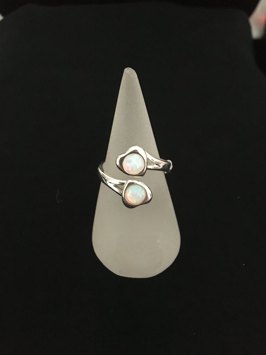 Delightful Twin Heart Silver tone Ring with Faux Opals