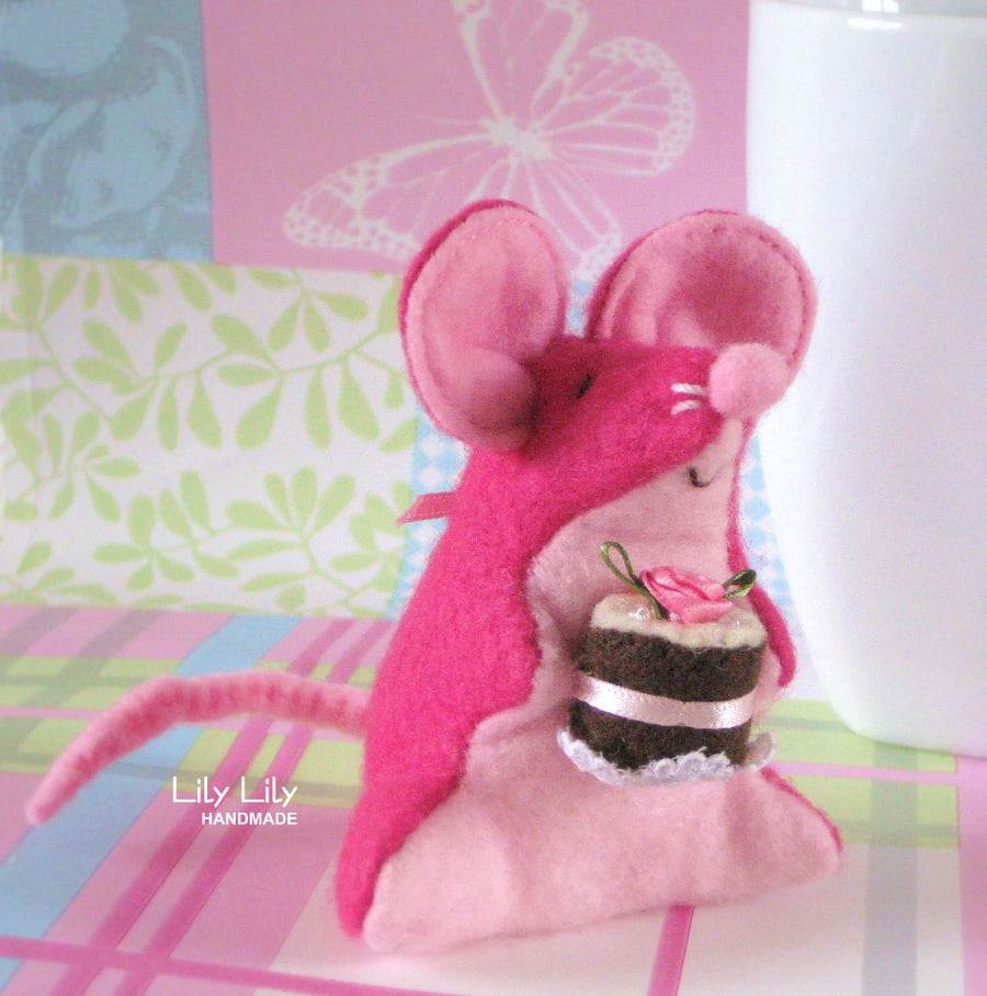 Pin cushion, Mary the Teatime Mouse, Handmade, Collectable