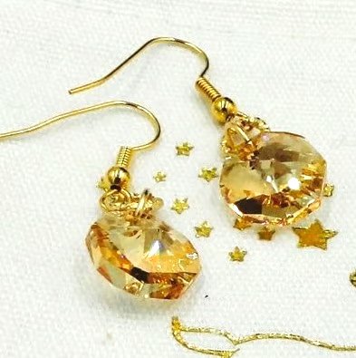 Pretty pale yellow crystal earrings  sparkling for Christmas party