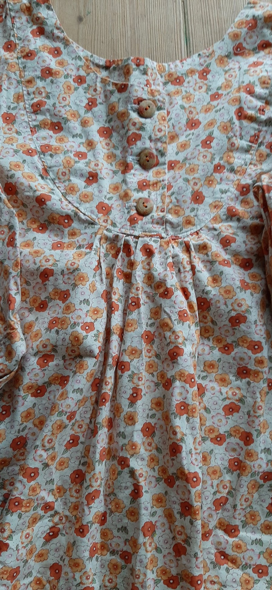 Pretty hand made flowery cotton top size 10