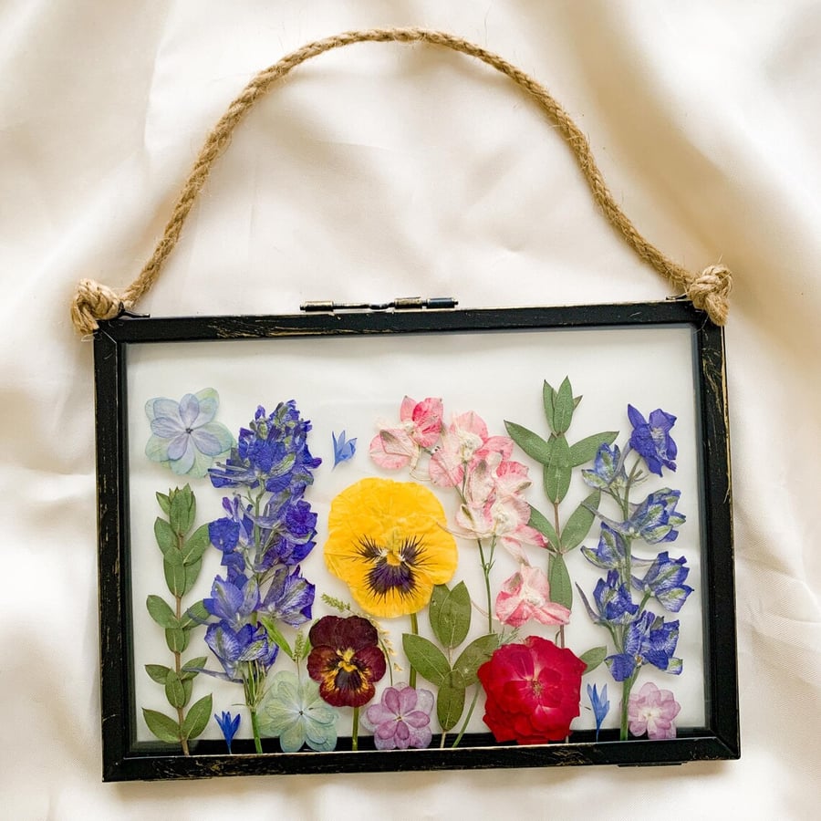 Real Pressed Flower Art Floating Frame Botanical Art Hanging Frame Herbarium Art