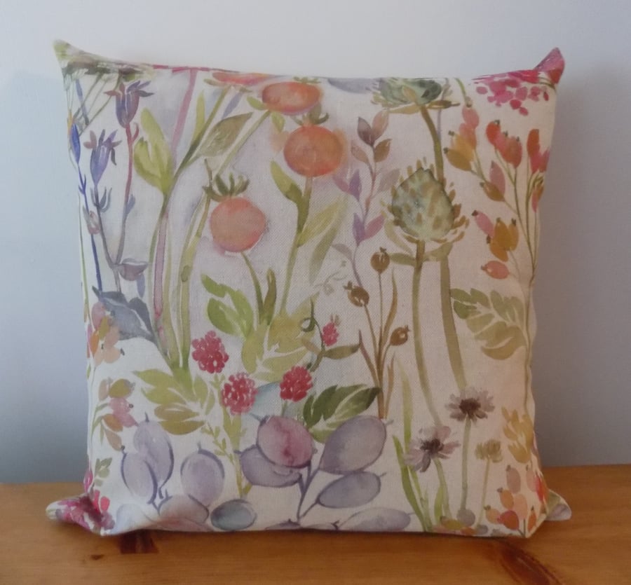 Voyage Hedgerow Autumn Cushion Cover Floral Wildflower Throw Pillow 16" 18" Zip