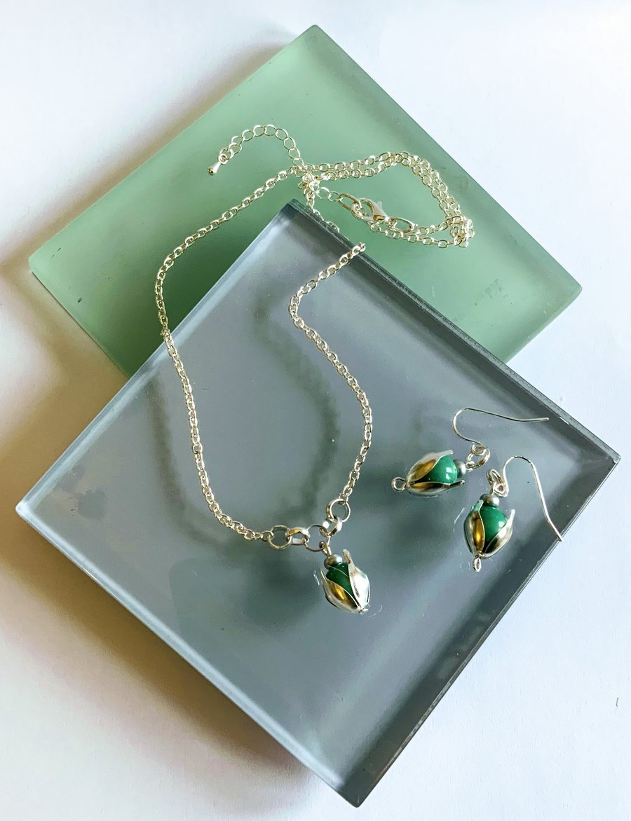    Necklace & Earrings Jewellery Gift set: