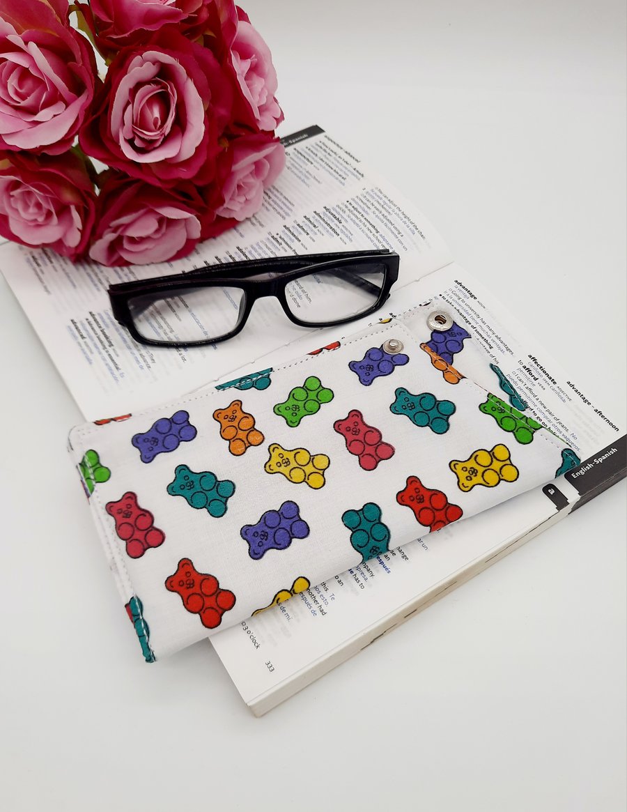 Gummy bears white glasses case, free UK delivery. 