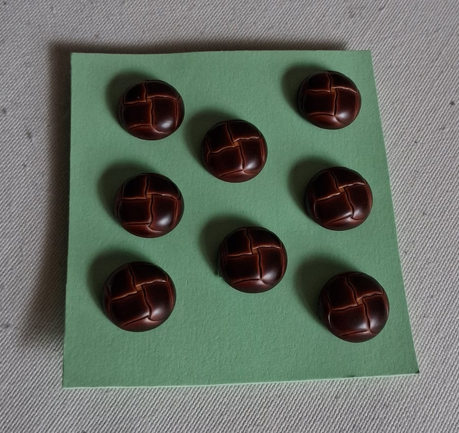 8 NOVELTY FAUX LEATHER BUTTONS