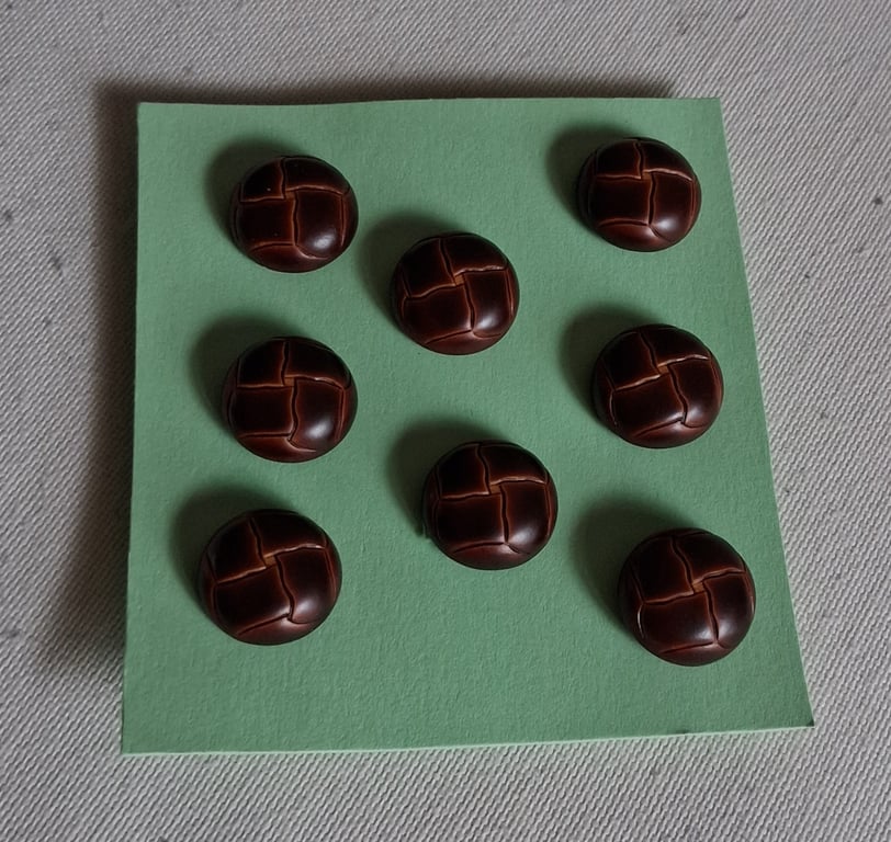8 NOVELTY FAUX LEATHER BUTTONS