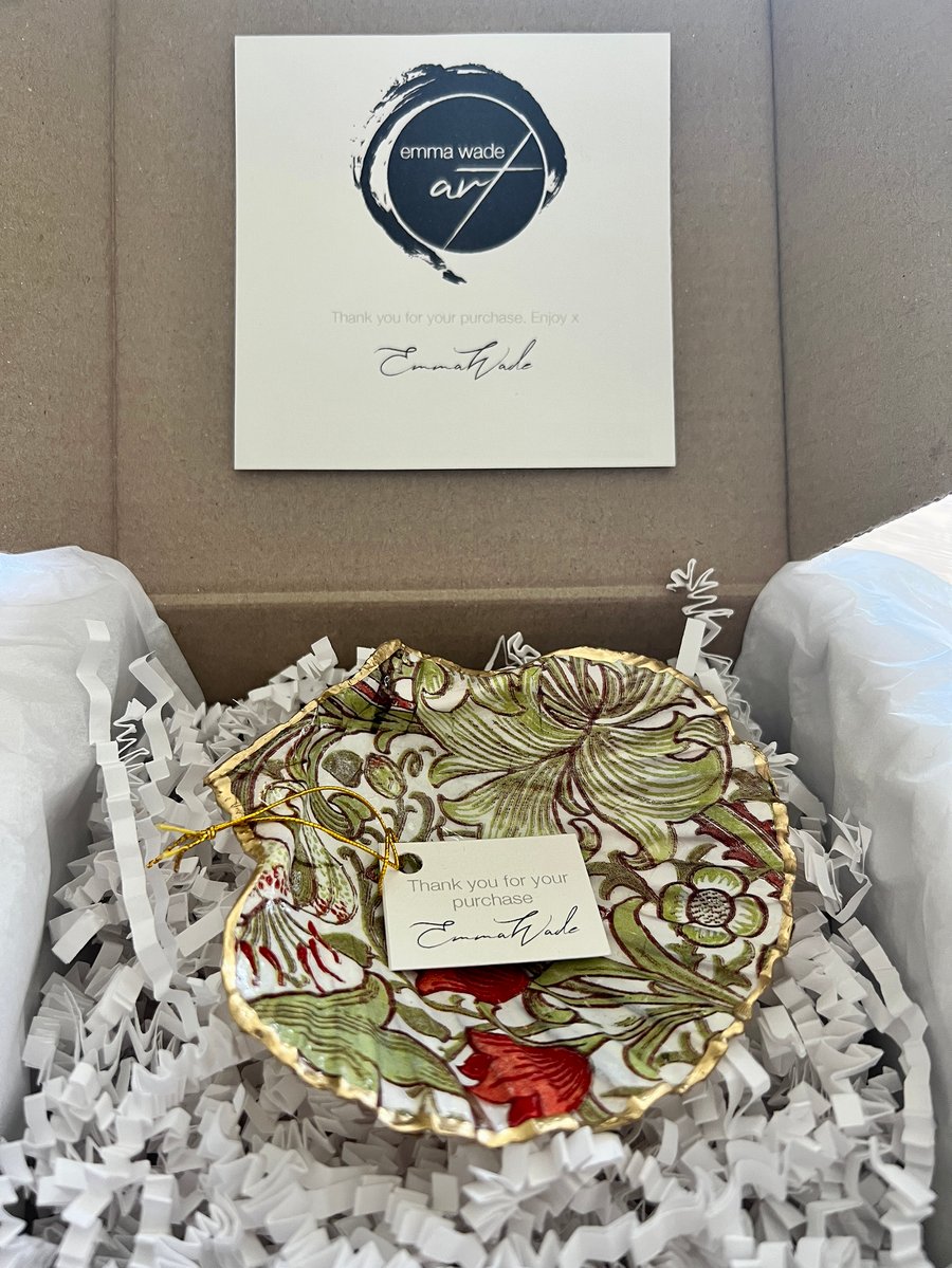  William Morris Dorset Scallop Shell Dish. Jewellery Trinket Dish. 