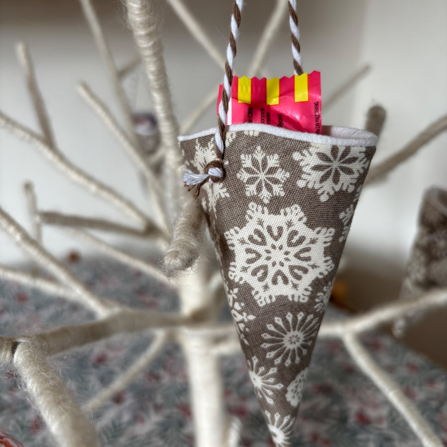 Christmas cornet decorations - pack of 4