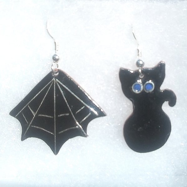 ENAMELLED EARRINGS -CAT AND A SPIDER'S WEB - WITH STERLING SILVER - HALOWEEN !!