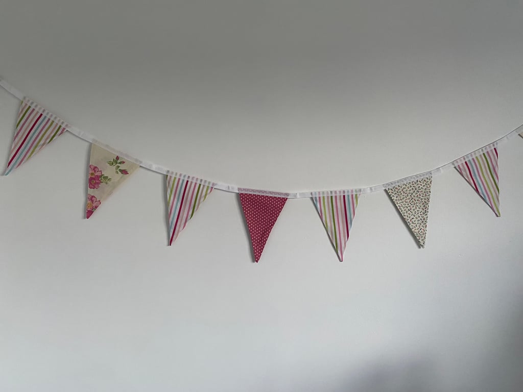 Pink Floral Stripe Bunting. (002)