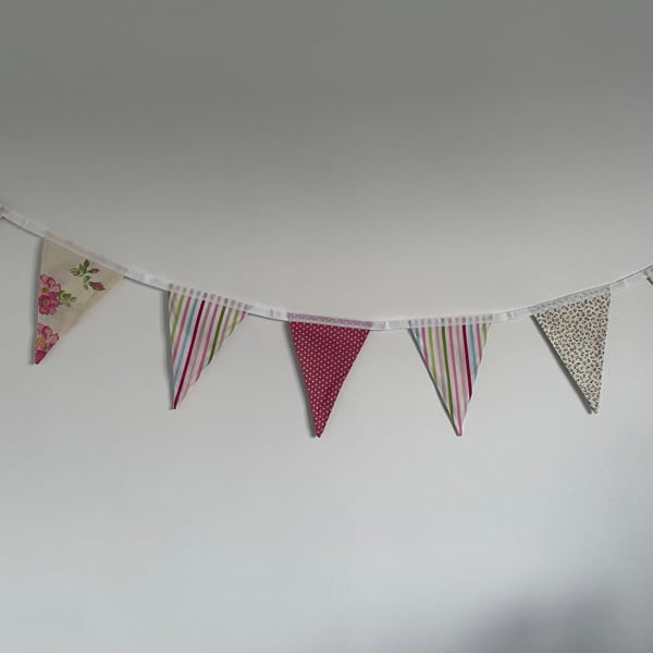 Pink Floral Stripe Bunting. (002)