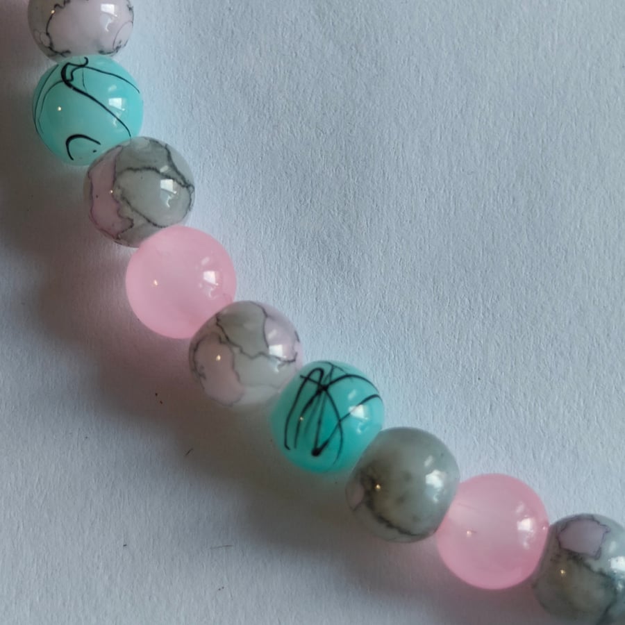 Sakura Glass Bead Bracelet 