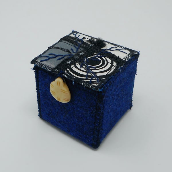 Harris Tweed fabric box with textile art lid - Callanish