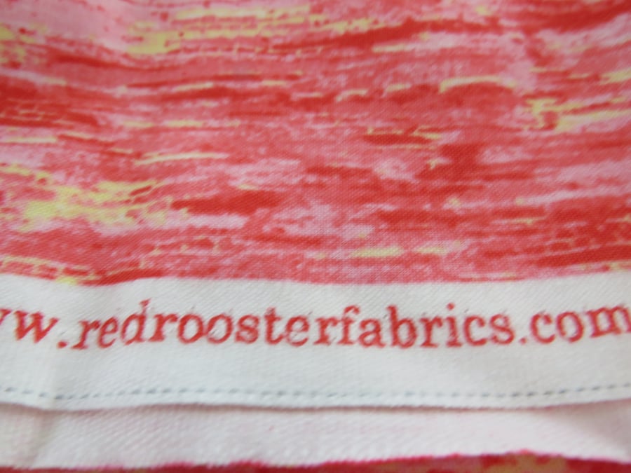 Fabric Red Rooster 100% cotton   Ref FY464