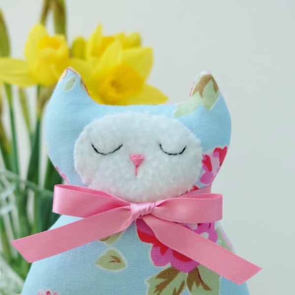 Blue Rose Lavender Cat, Pretty Gift for Cat Lover