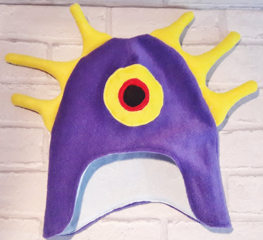 Children's fleece alien novelty hat for Halloween
