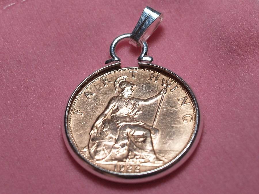 1914 107th Birthday Anniversary Farthing coin in a Silver Plated Pendant mount