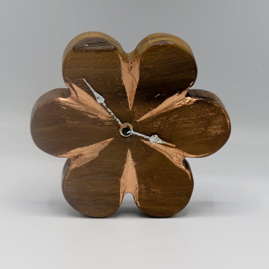 Black Walnut Flower Clock with Copper Gilt features:SKU Clox23