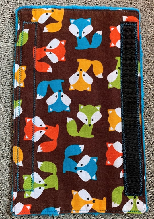 Fox Reversible Seat Belt Cover with Blue Dimple Plush Backing