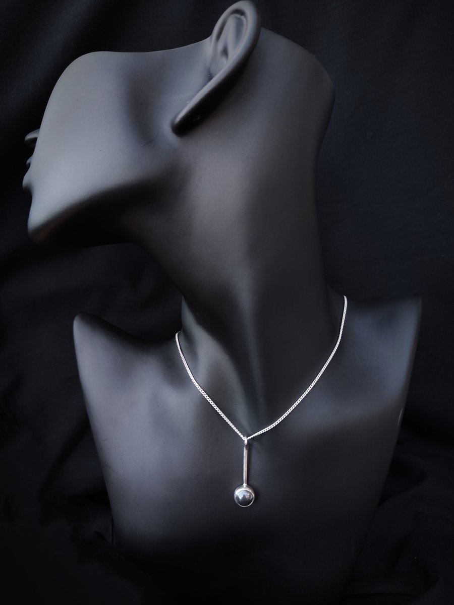 Sterling silver pendant with hematite