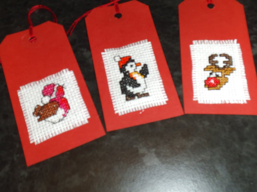 CROSS STITCHED CHRISTMAS TAGS