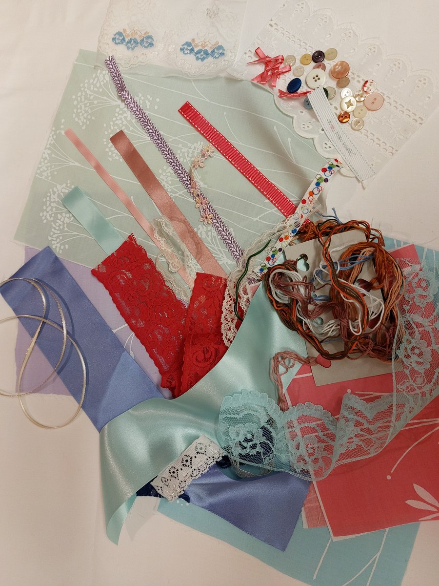 Four vintage floral panels 