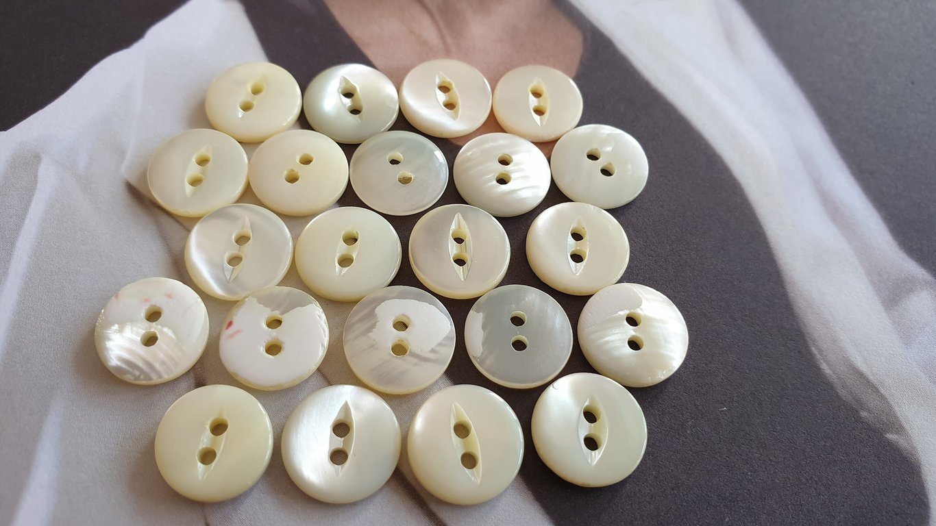 7 16" 11.5mm 18L Fisheye Buttons Real Mother o Pearl