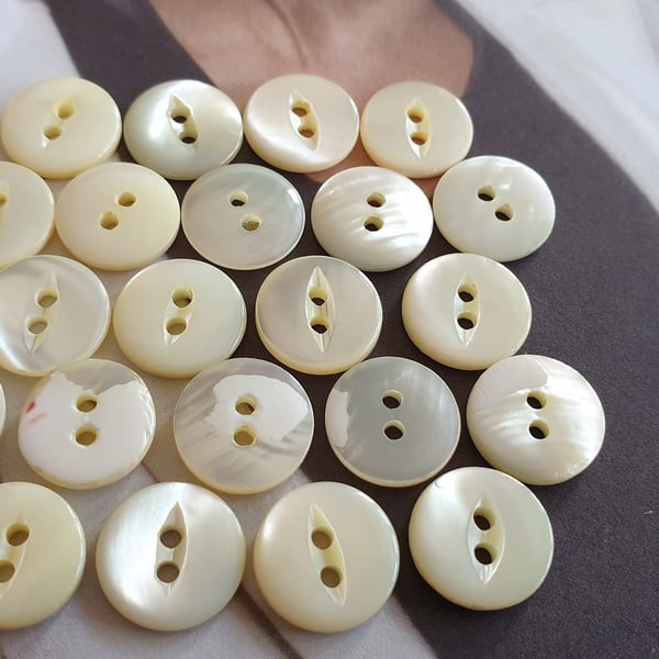 7 16" 11.5mm 18L Fisheye Buttons Real Mother o Pearl