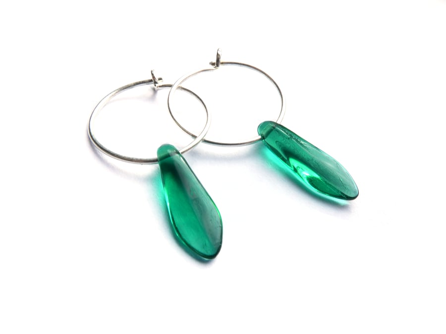 Green Glass Drop Bead Earrings 