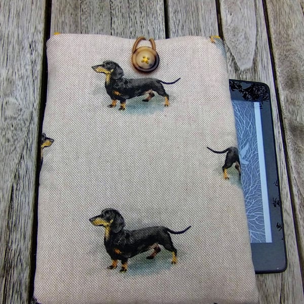 Kindle cover with dachshunds 