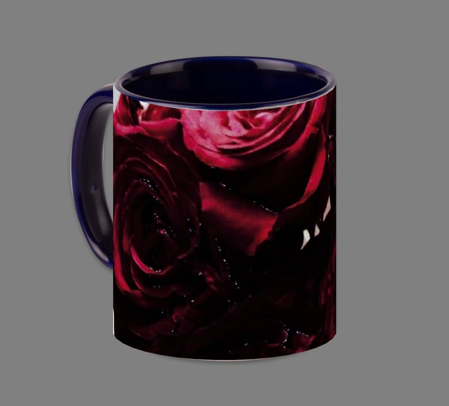 RED ROSES ABSTRACT MUG.