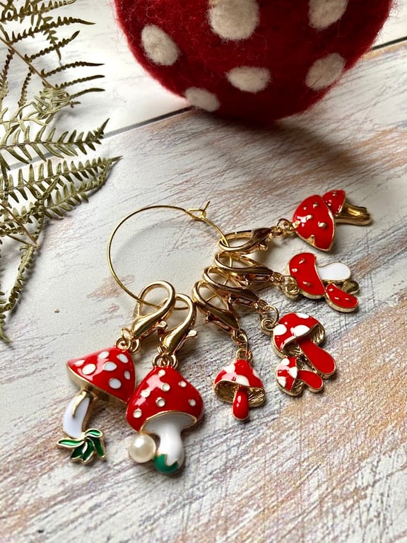 Stitch markers for crochet & knitting Toadstools