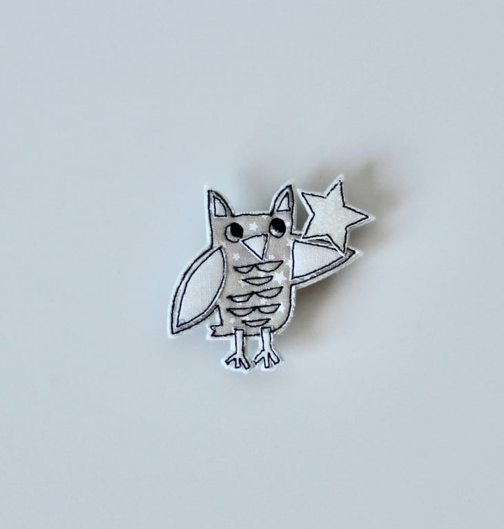 'Little Owl with a Star' - Handmade Brooch