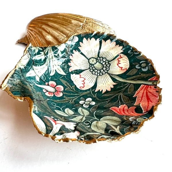 William Morris Compton. Hand Finished Dorset Scallop shell, Original Gift