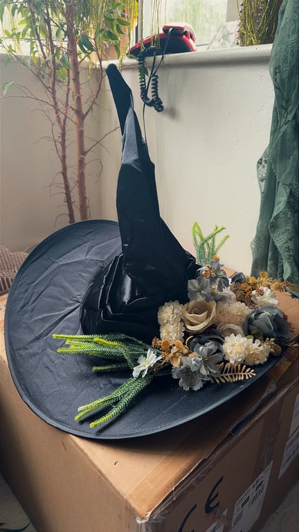 Silky feel witches hat with floral decoration for festivals 