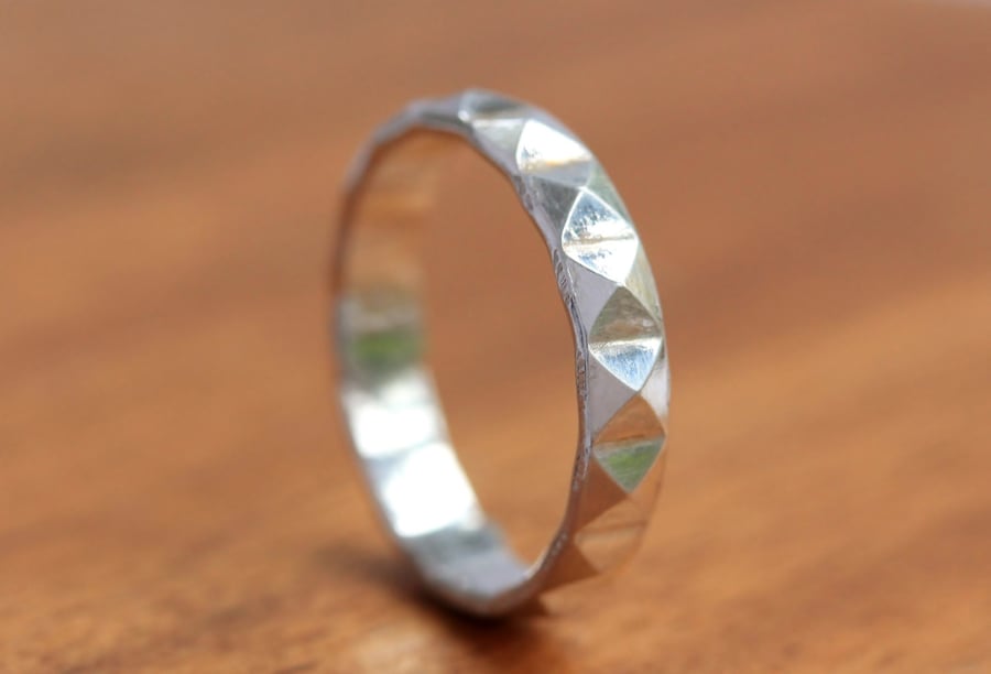Silver Wedding Ring - Silver Pyramid Band - Silver Pyramid Ring