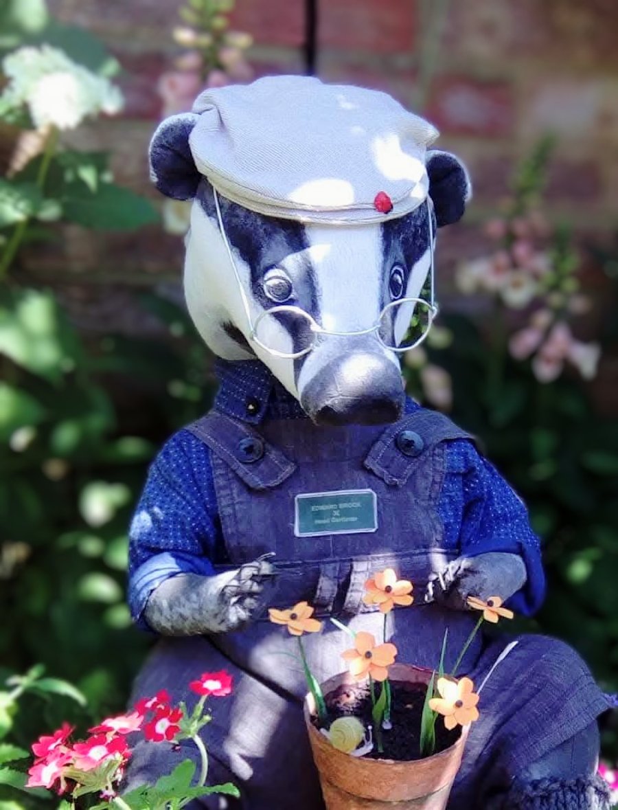 Edwards Broc - Head Gardener.