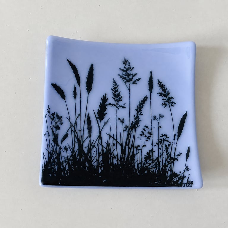 Fused glass trinket dish, meadow grass design